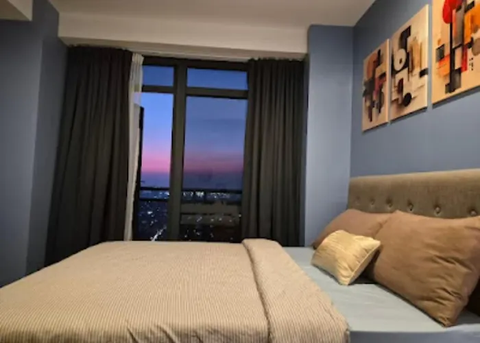 2Br In Makati Philippines, 3 Balconies, Free Pool & Sauna, Direct Mall Access Manila