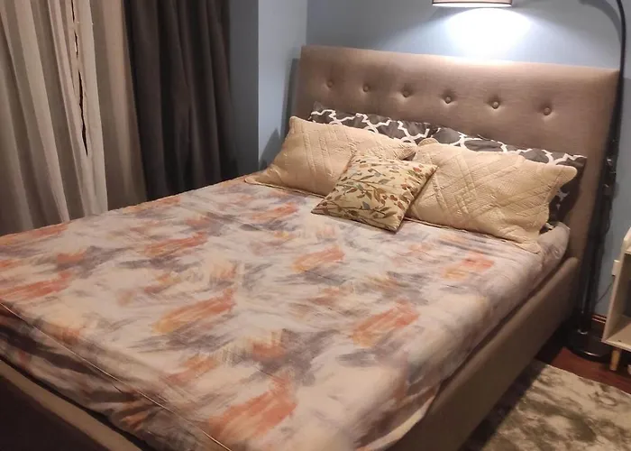 2Br In Makati Philippines, 3 Balconies, Free Pool & Sauna, Direct Mall Access *