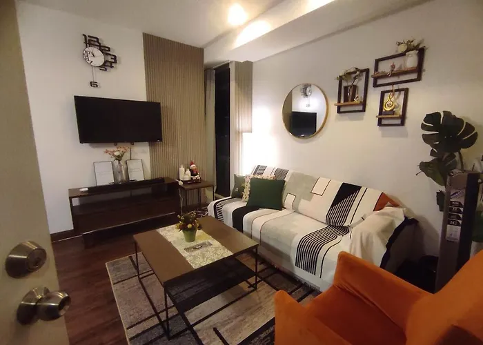Apartamento 2Br In Makati Philippines, 3 Balconies, Free Pool & Sauna, Direct Mall Access