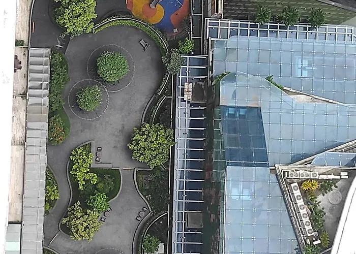 2Br In Makati Philippines, 3 Balconies, Free Pool & Sauna, Direct Mall Access Apartamento