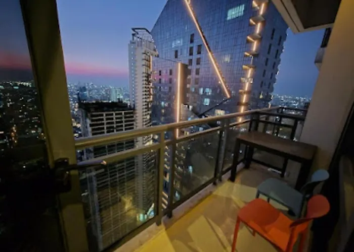 2Br In Makati Philippines, 3 Balconies, Free Pool & Sauna, Direct Mall Access Apartamento