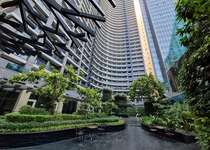 2Br In Makati Philippines, 3 Balconies, Free Pool & Sauna, Direct Mall Access * Manila