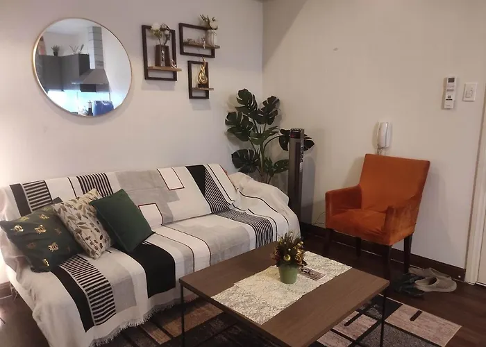 2Br In Makati Philippines, 3 Balconies, Free Pool & Sauna, Direct Mall Access