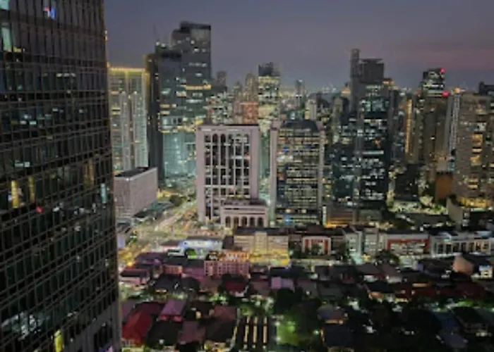 Apartamento 2Br In Makati Philippines, 3 Balconies, Free Pool & Sauna, Direct Mall Access