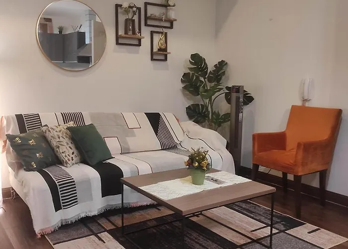 2Br In Makati Philippines, 3 Balconies, Free Pool & Sauna, Direct Mall Access * Manila