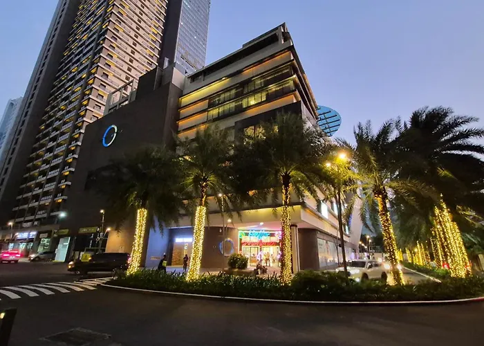 2Br In Makati Philippines, 3 Balconies, Free Pool & Sauna, Direct Mall Access Apartamento