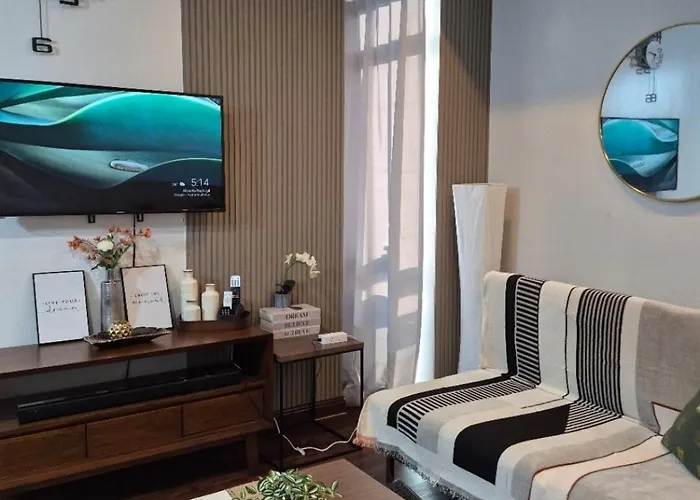 2Br In Makati Philippines, 3 Balconies, Free Pool & Sauna, Direct Mall Access Manila
